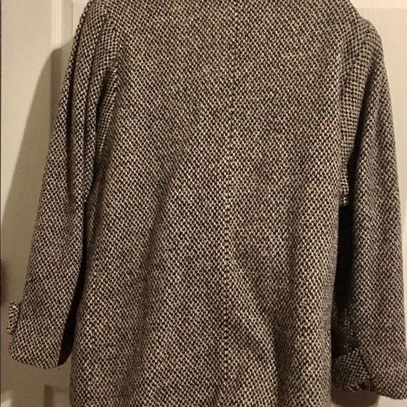 Women’s large tweed coat READ - Picture 3 of 5